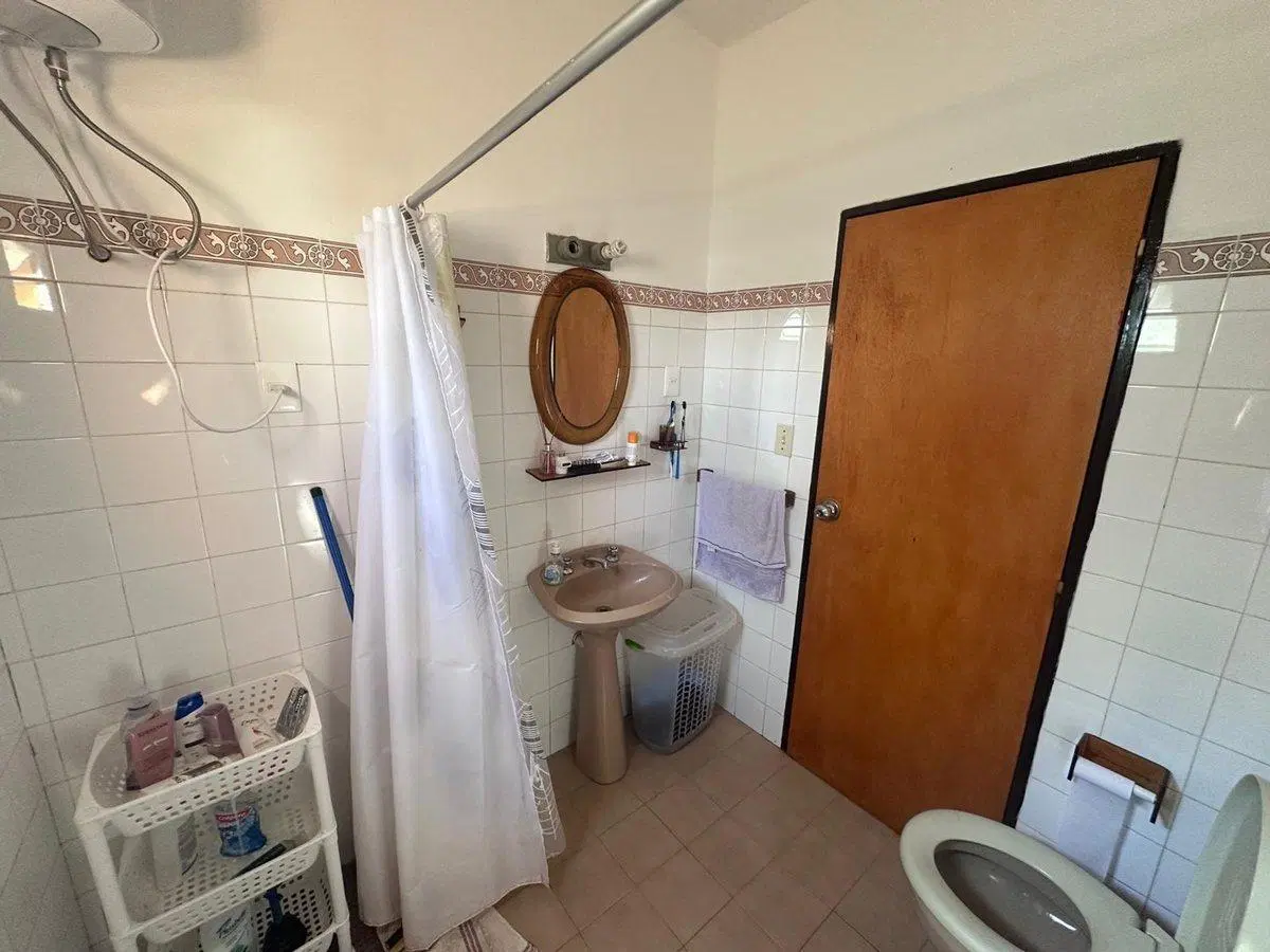 VENTA! ARAMINDA, 2 CASAS, DERECHOS POSESORIOS 5