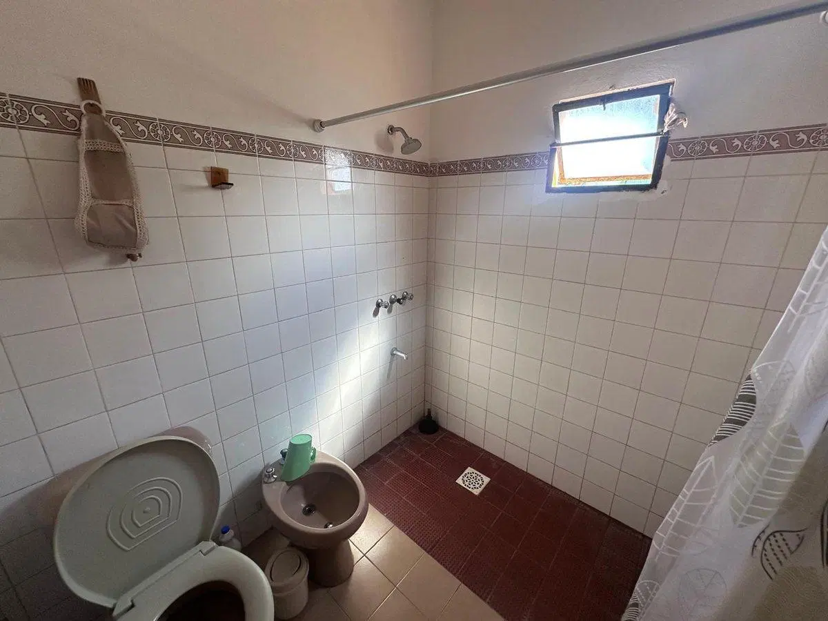 VENTA! ARAMINDA, 2 CASAS, DERECHOS POSESORIOS 2