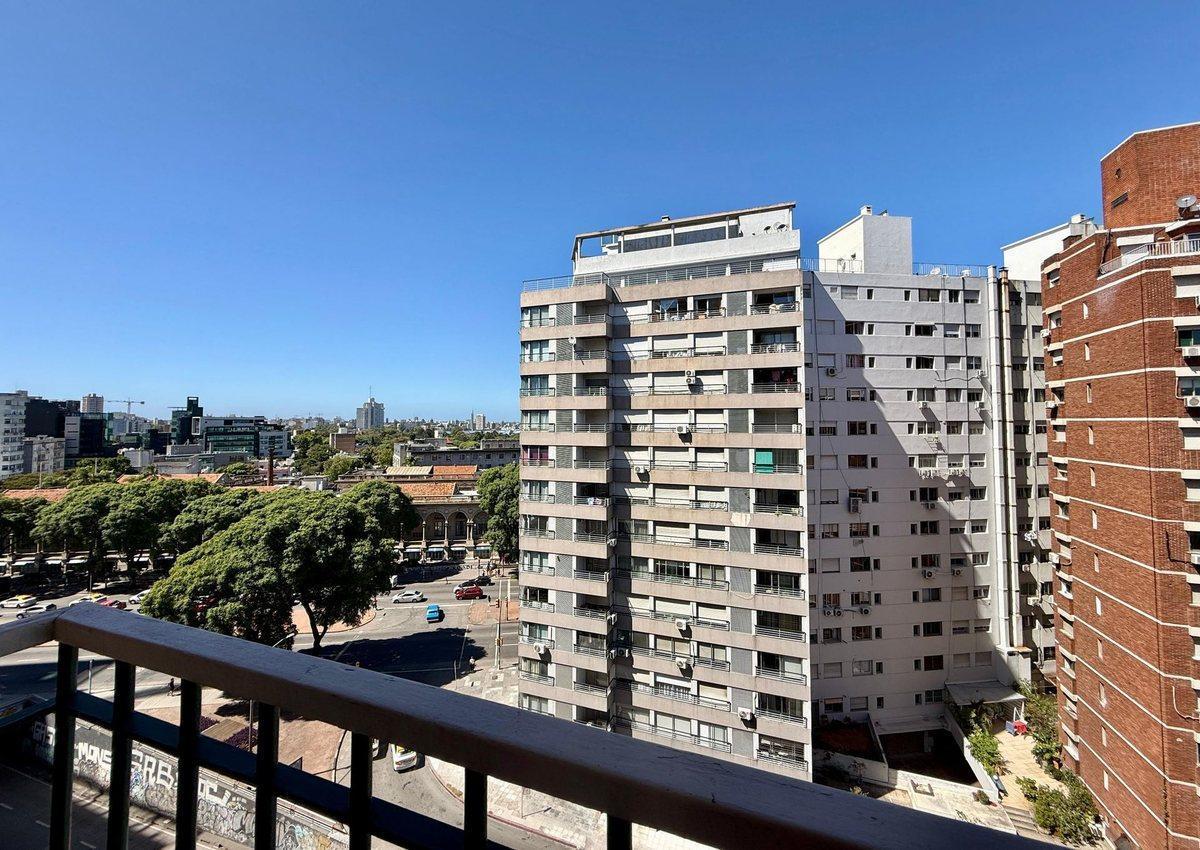 Foto de VENTA APTO 3 DORM. + SERVICIO COMPLETO + COCHERA, imagen 3