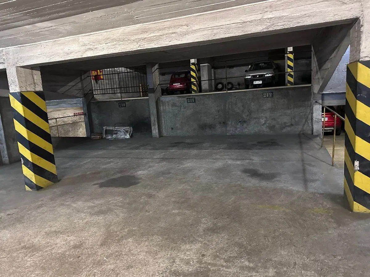 VENTA 6 COCHERAS EN CORDÓN  18 de Julio y Paullier 5