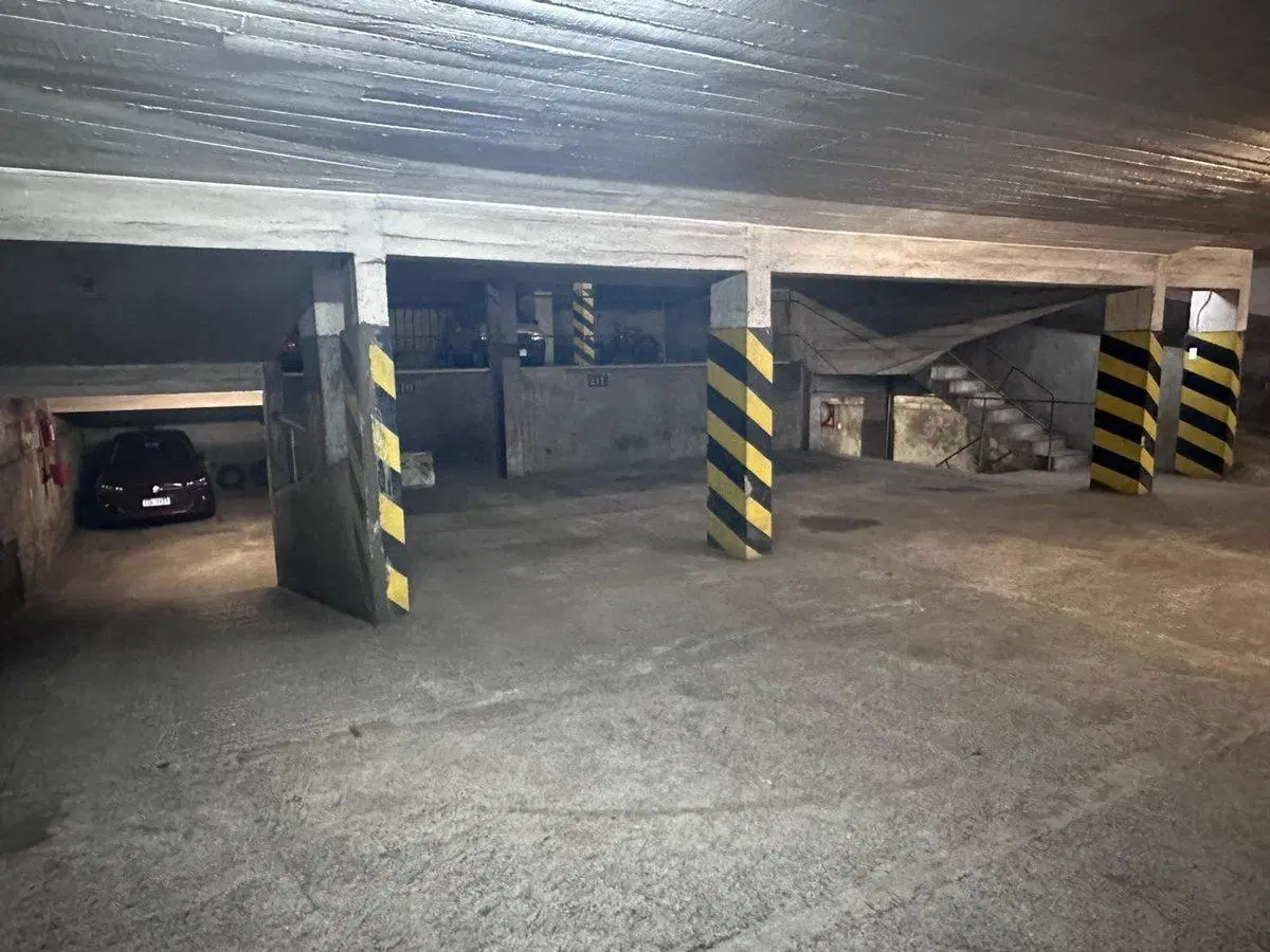 VENTA 6 COCHERAS EN CORDÓN  18 de Julio y Paullier 4