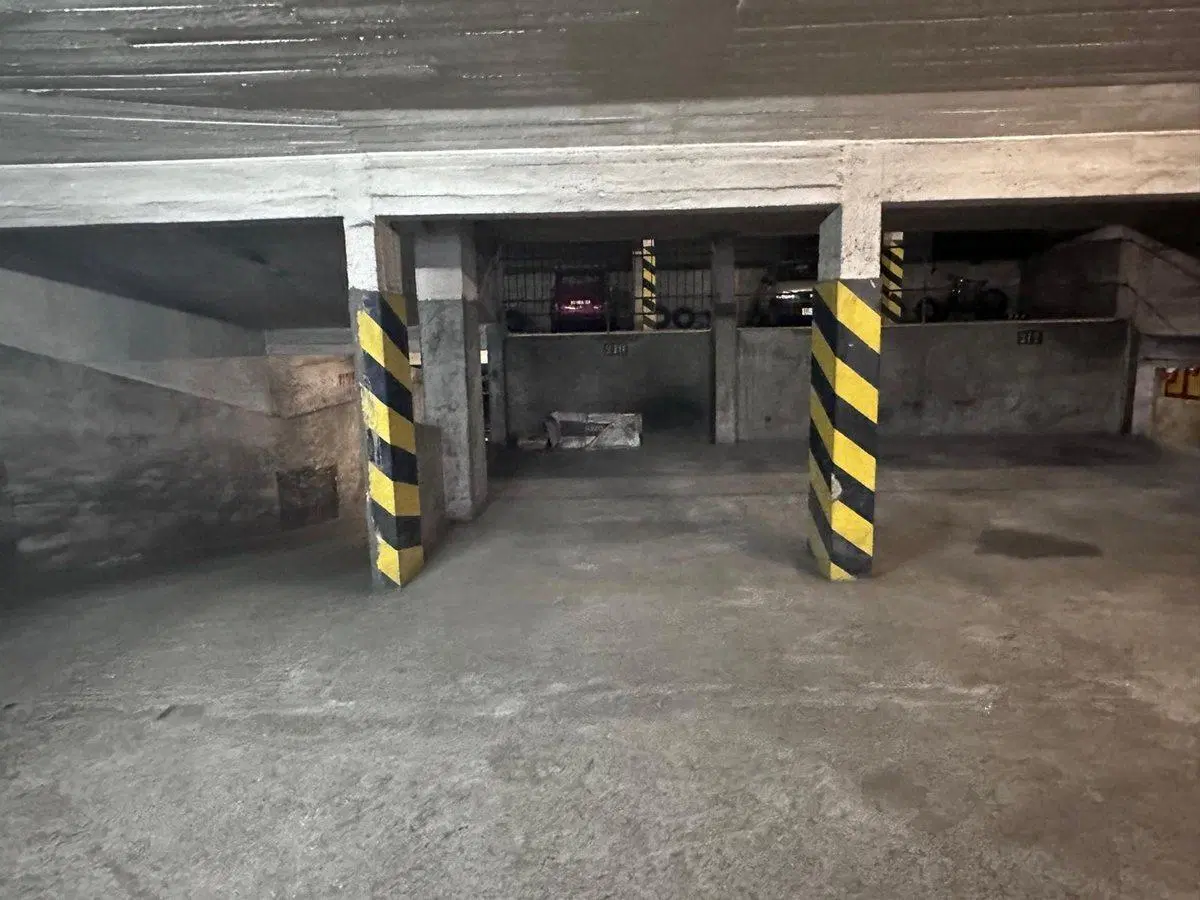 VENTA 6 COCHERAS EN CORDÓN  18 de Julio y Paullier 5