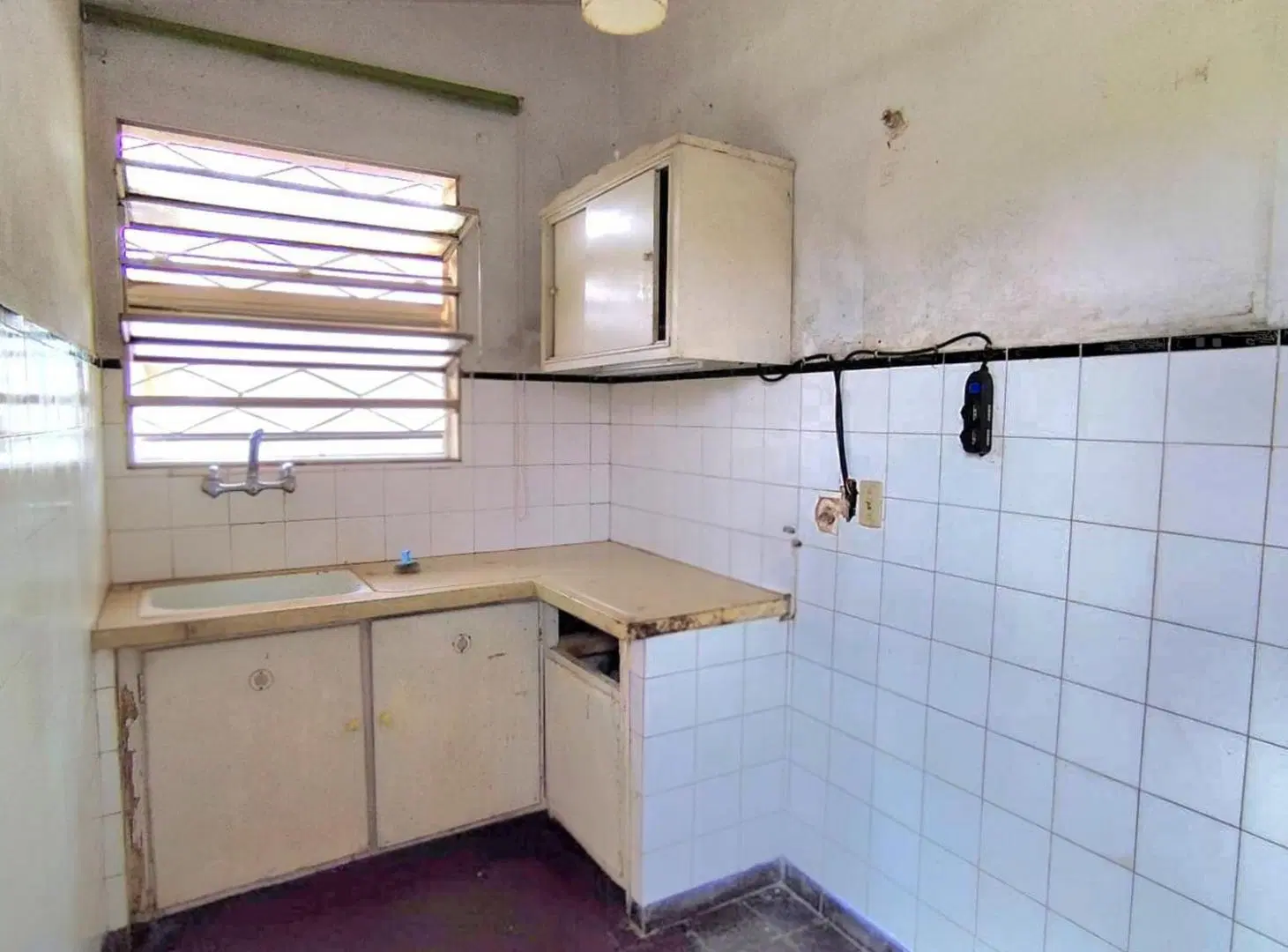 VENTA DE CASA DE 2 DORMITORIOS EN LOMAS DE SOLYMAR 3