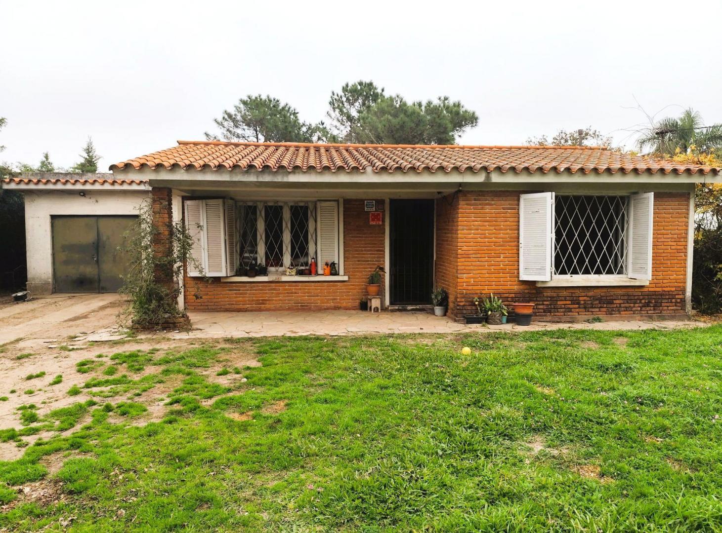 VENTA DE CASA DE 2 DORMITORIOS EN LOMAS DE SOLYMAR