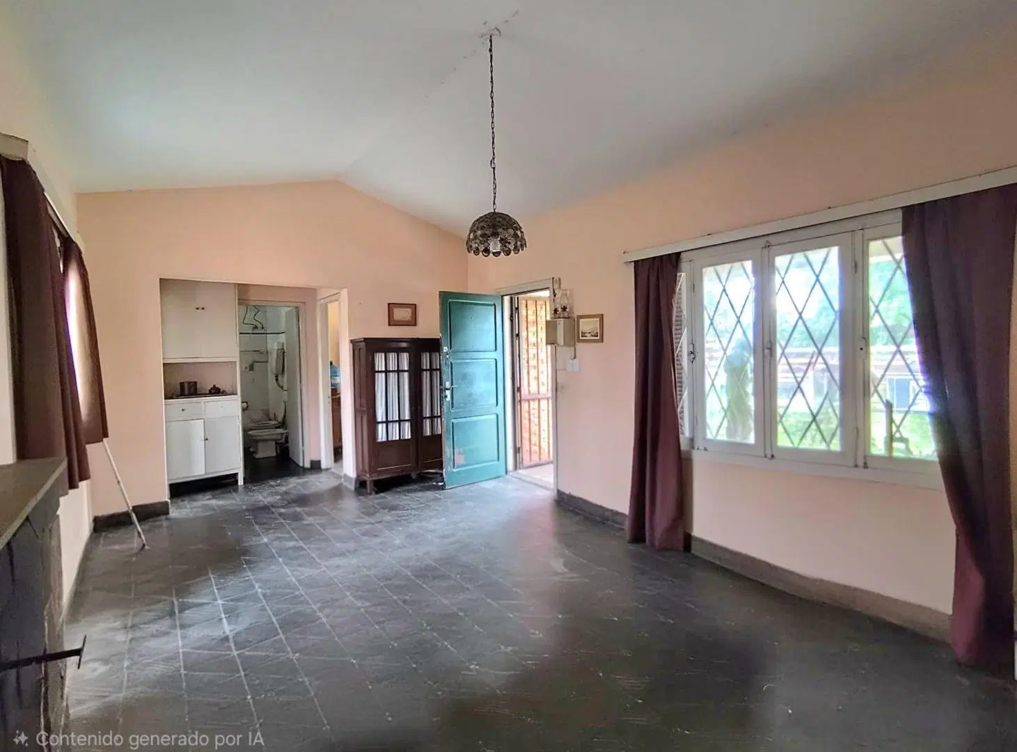 VENTA DE CASA DE 2 DORMITORIOS EN LOMAS DE SOLYMAR 5