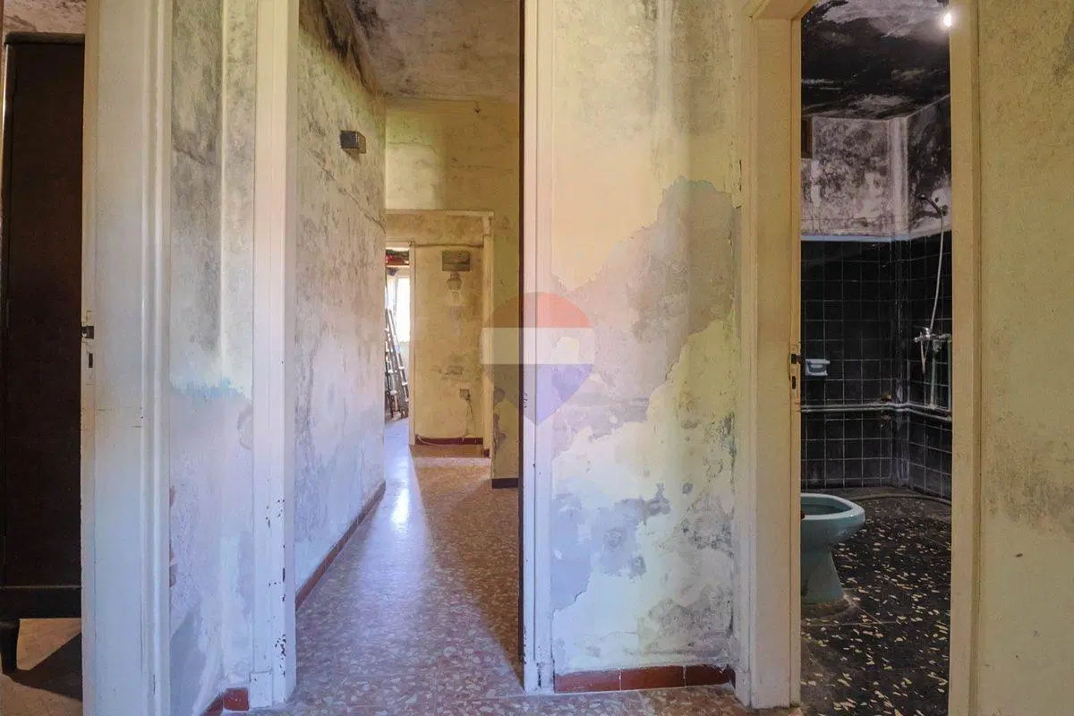 VENTA CASA 4 DORMITORIOS y GRAN TERRENO -COLÓN 5