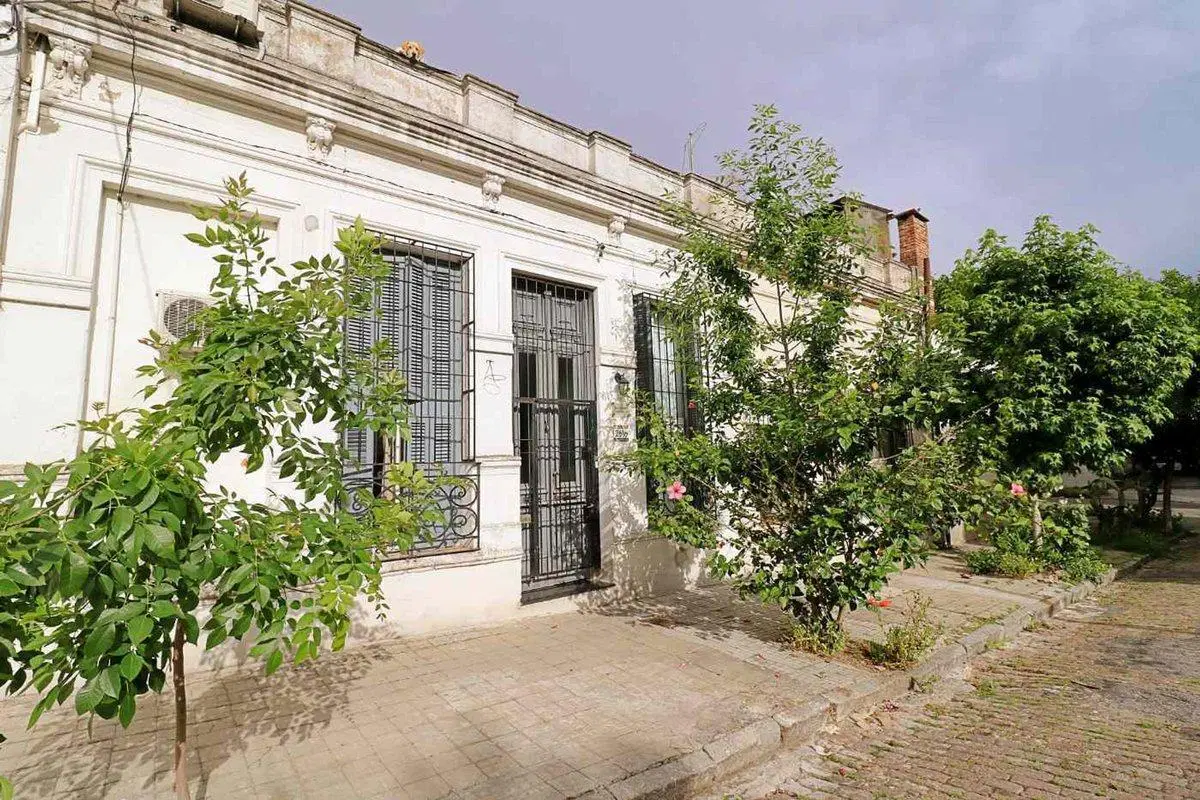 Venta casa moderna 3 dormitorios Reducto, barbacoa 4