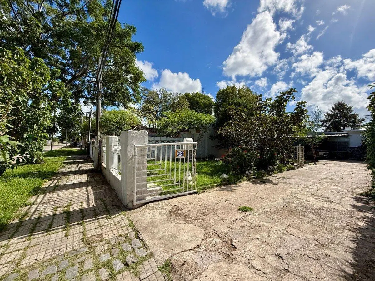 VENTA CASA 2/3 DORMITORIOS, FRENTE -  ITUZAINGO 3