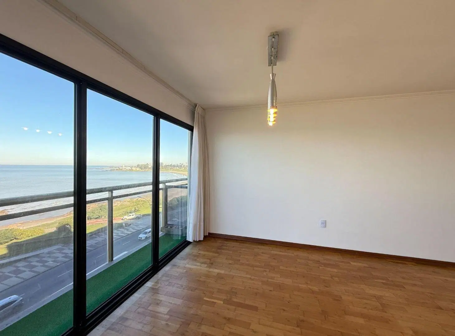 Venta apartamento 4 dormitorios gge Rambla Malvín 5