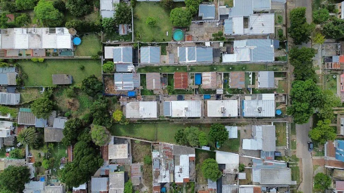 VENTA TERRENO CON MEJORAS NUEVO PARIS 5