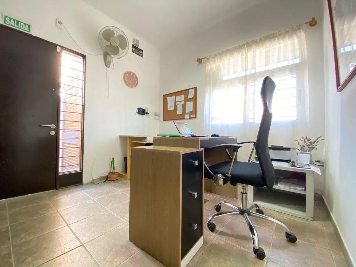 ALQUILER DE LOCAL EN SAYAGO 7 AMBIENTES 4 BAÑOS 2