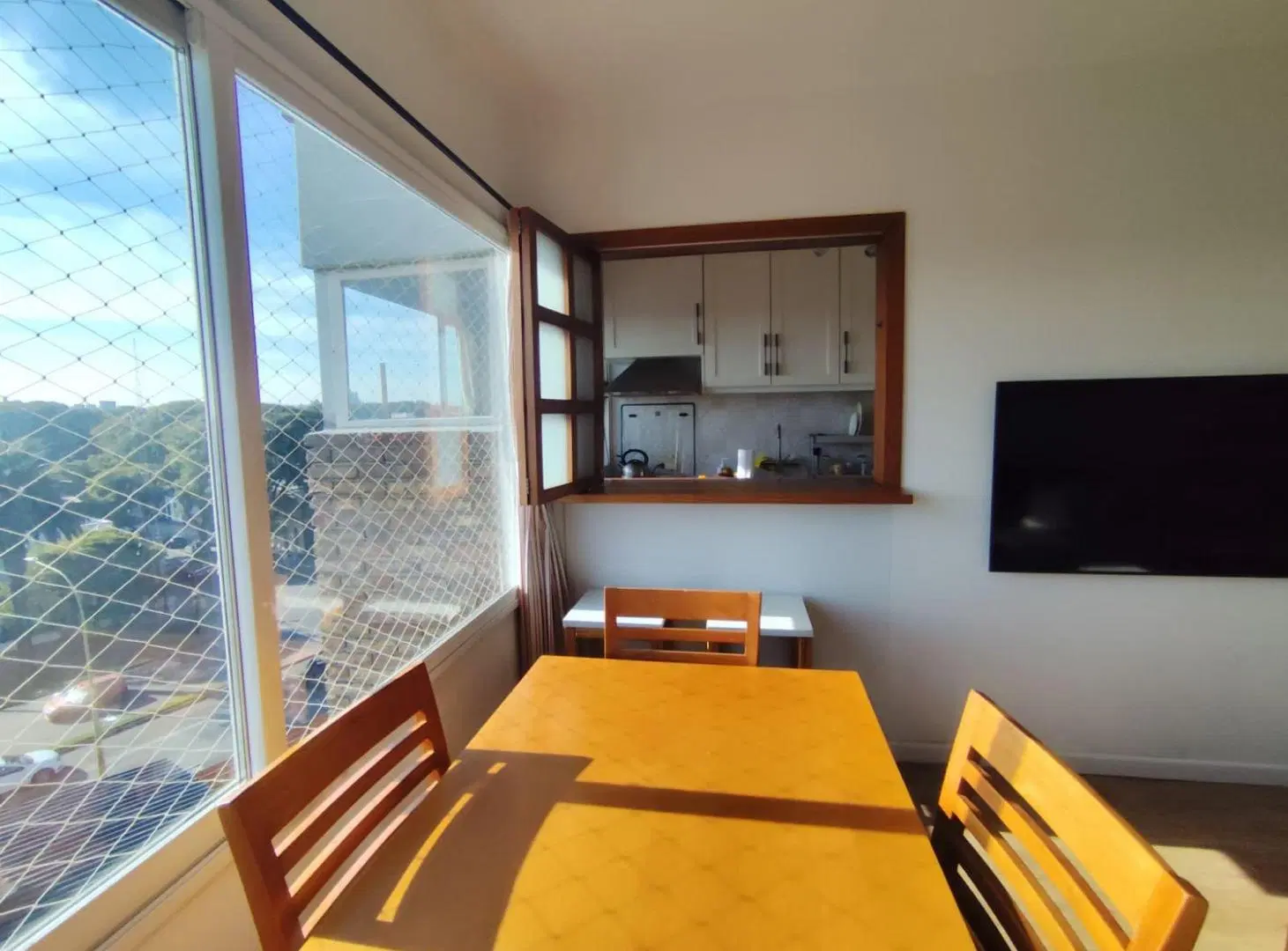 VENTA APTO. 3 DORMITORIOS 1 BAÑO GGE JACINTO VERA 3