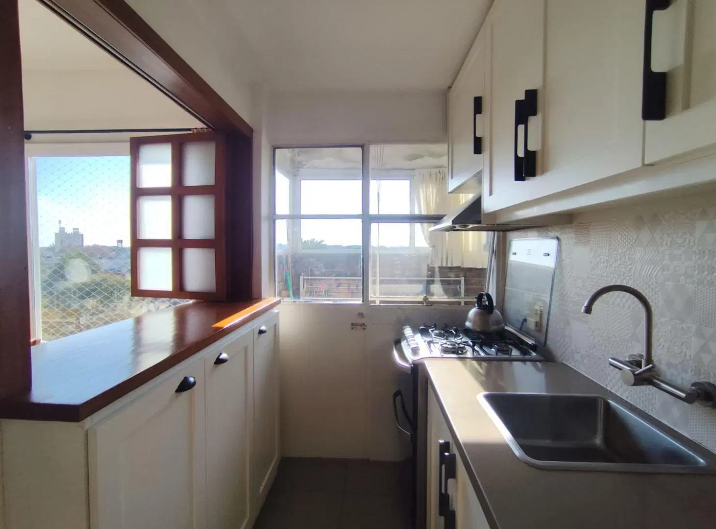 VENTA APTO. 3 DORMITORIOS 1 BAÑO GGE JACINTO VERA 2