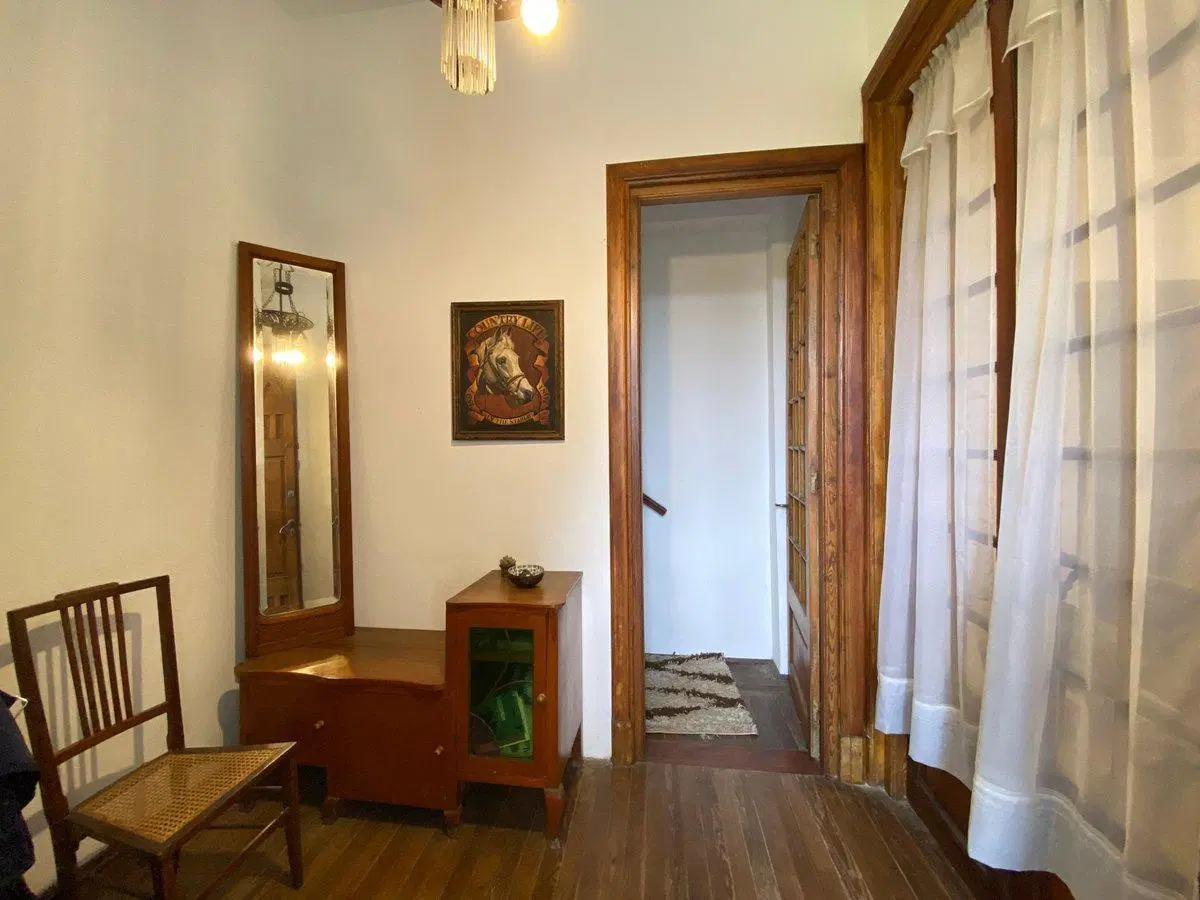 Se venden 2 casas 1 y 3 dormitorios Colón p, único 2