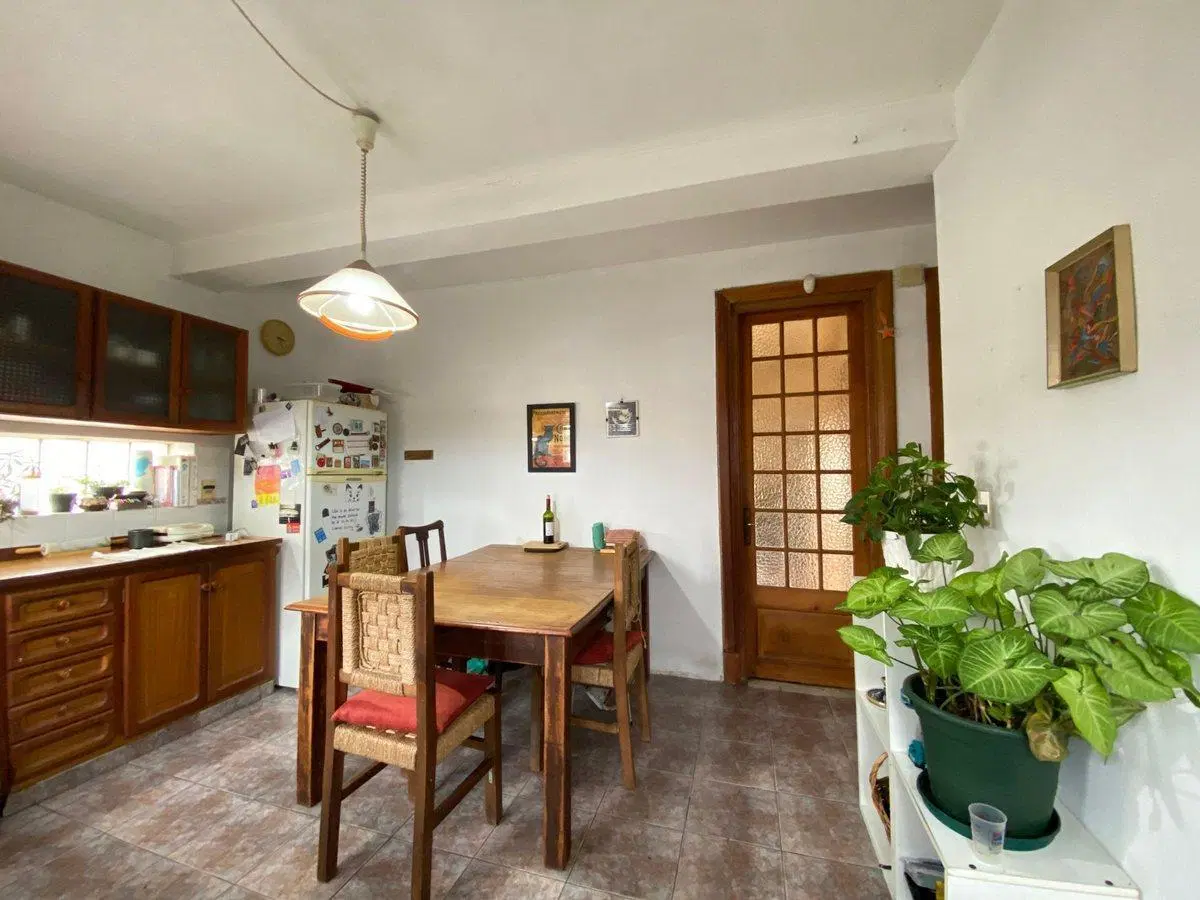 Se venden 2 casas 1 y 3 dormitorios Colón p, único 8