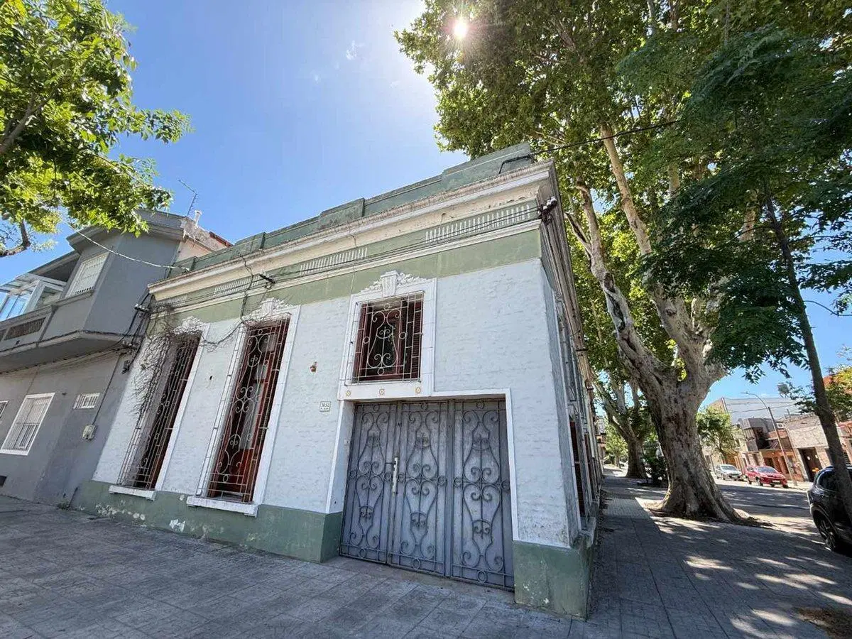 VENTA CASA 2 DORMITORIOS - LA FIGURITA - COCHERA 4
