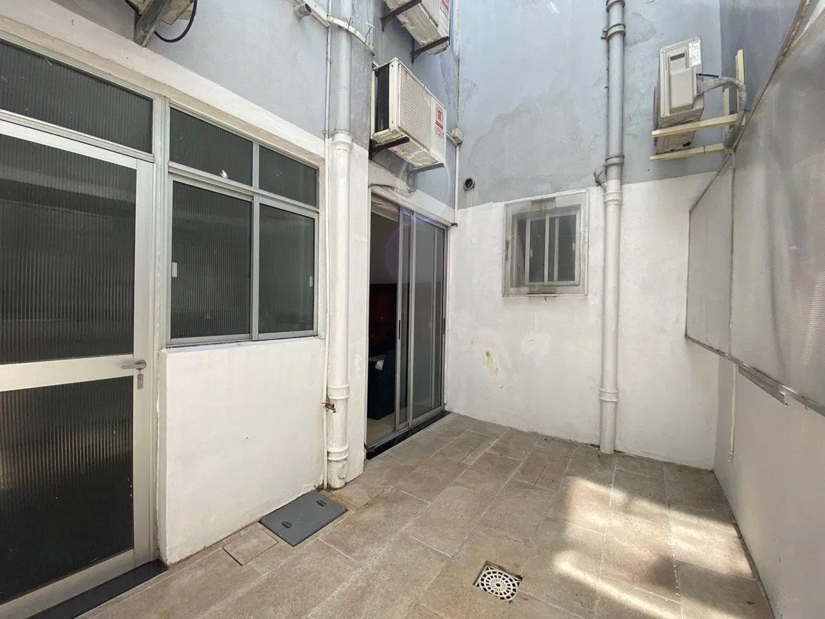 Casa cinco dormitorios venta en Pocitos con renta 5