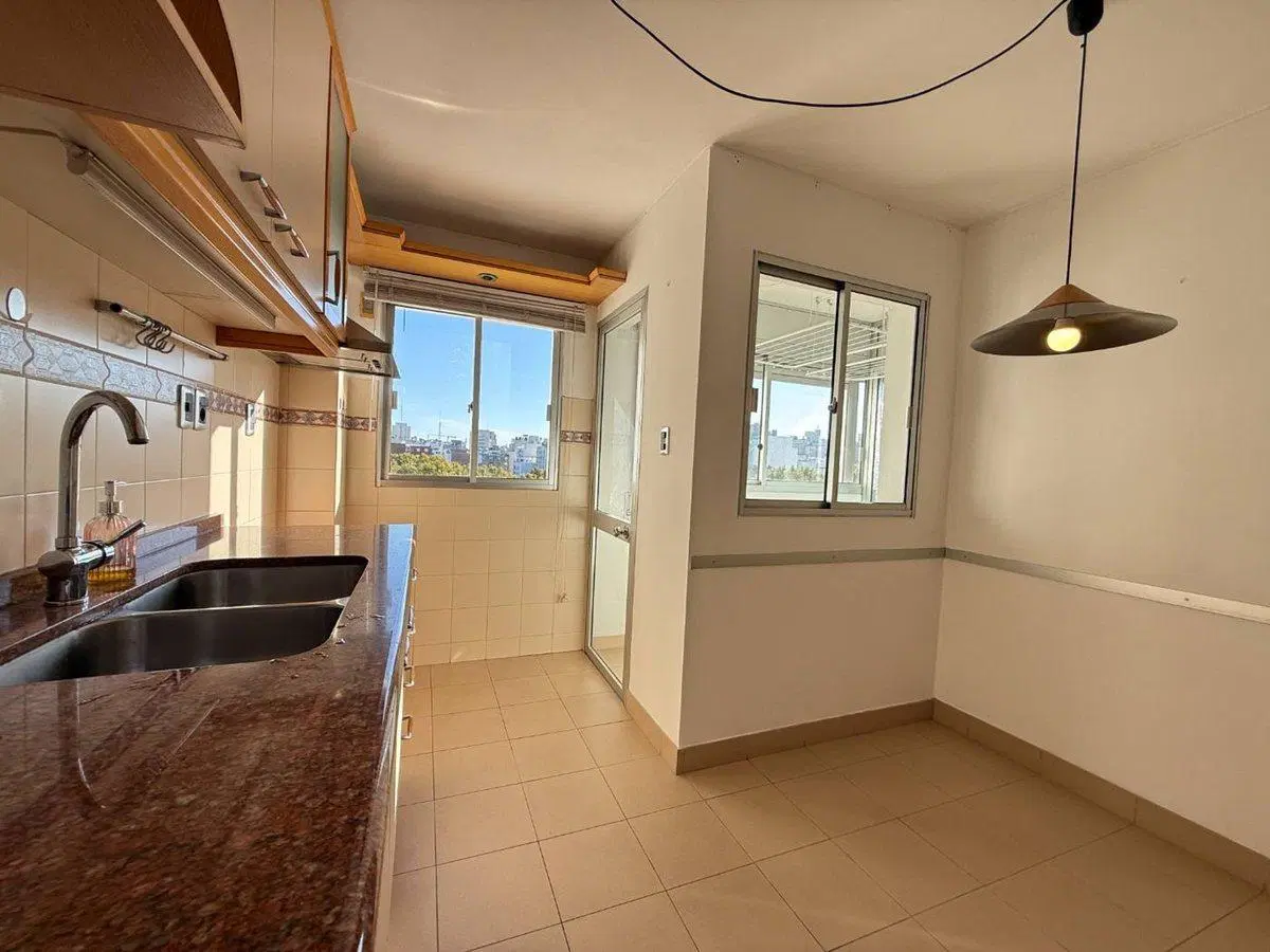 VENTA APTO CORDON 2 DORMITORIOS 2 BAÑOS COCHERA 8