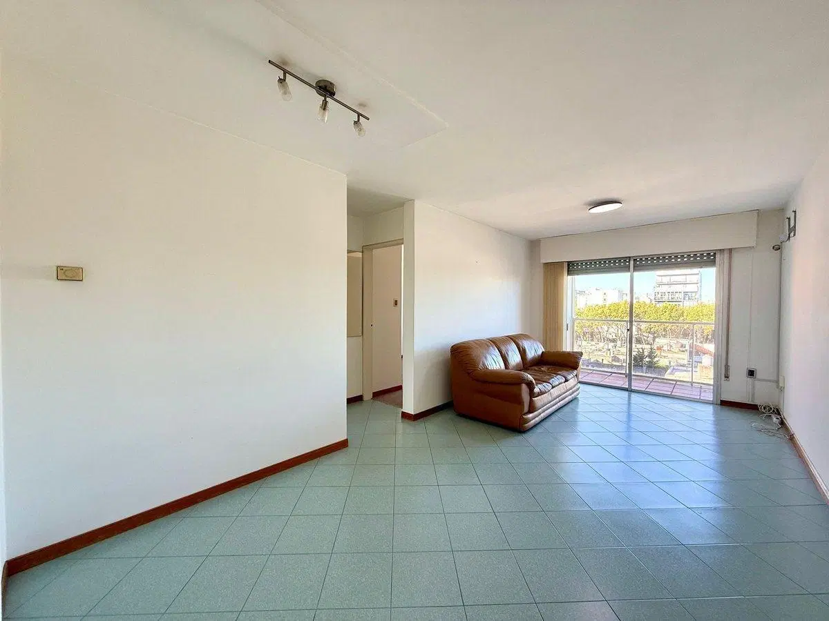 VENTA APTO CORDON 2 DORMITORIOS 2 BAÑOS COCHERA 1