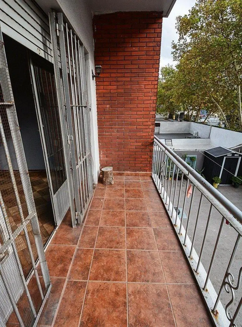 SE VENDE APARTAMENTO 3 DORMITORIOS TERRAZA, AGUADA 8