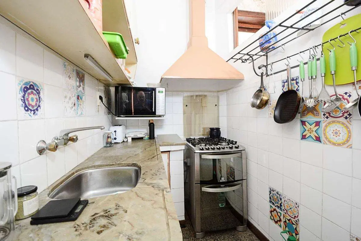VENTA CASA! TERRAZA Y COCHERA, 4 NIVELES, POCITOS 5