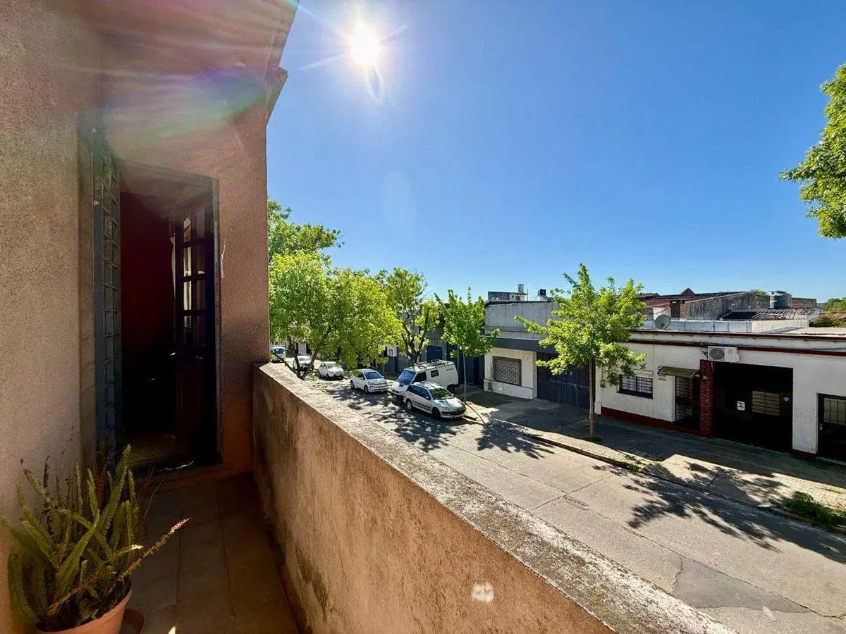 Venta apartamento 3 dormitorios en La Comercial 3