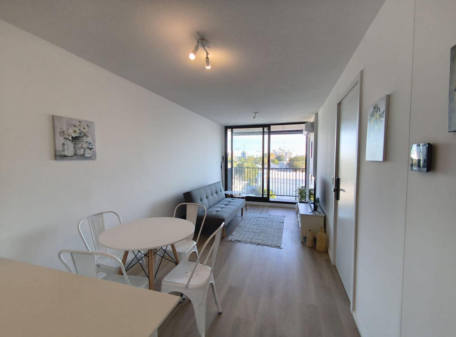 Foto de Alquiler apto 1 dormitorio con muebles y garage, imagen 3
