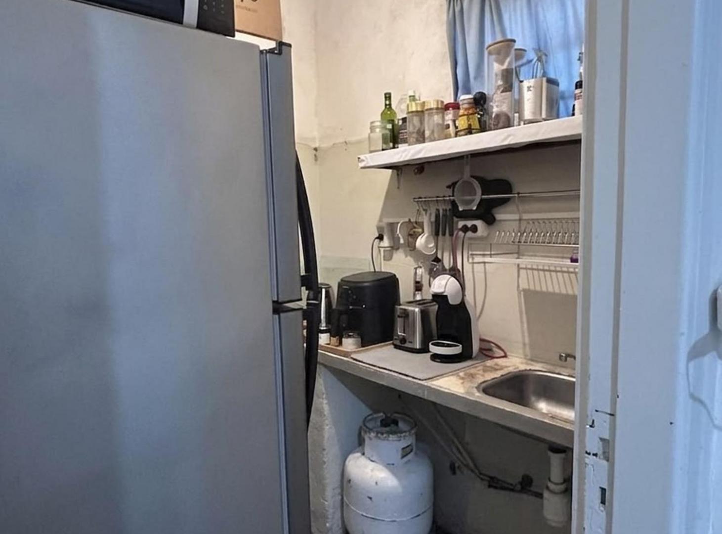 Foto de Se vende apto a reciclar de 1 dorm en Cordón sur, imagen 1