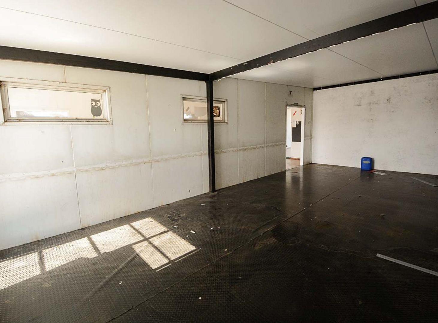 Foto de ALQUILER DE LOCAL/DEPOSITO y OFICINAS JACINTO VERA, imagen 3