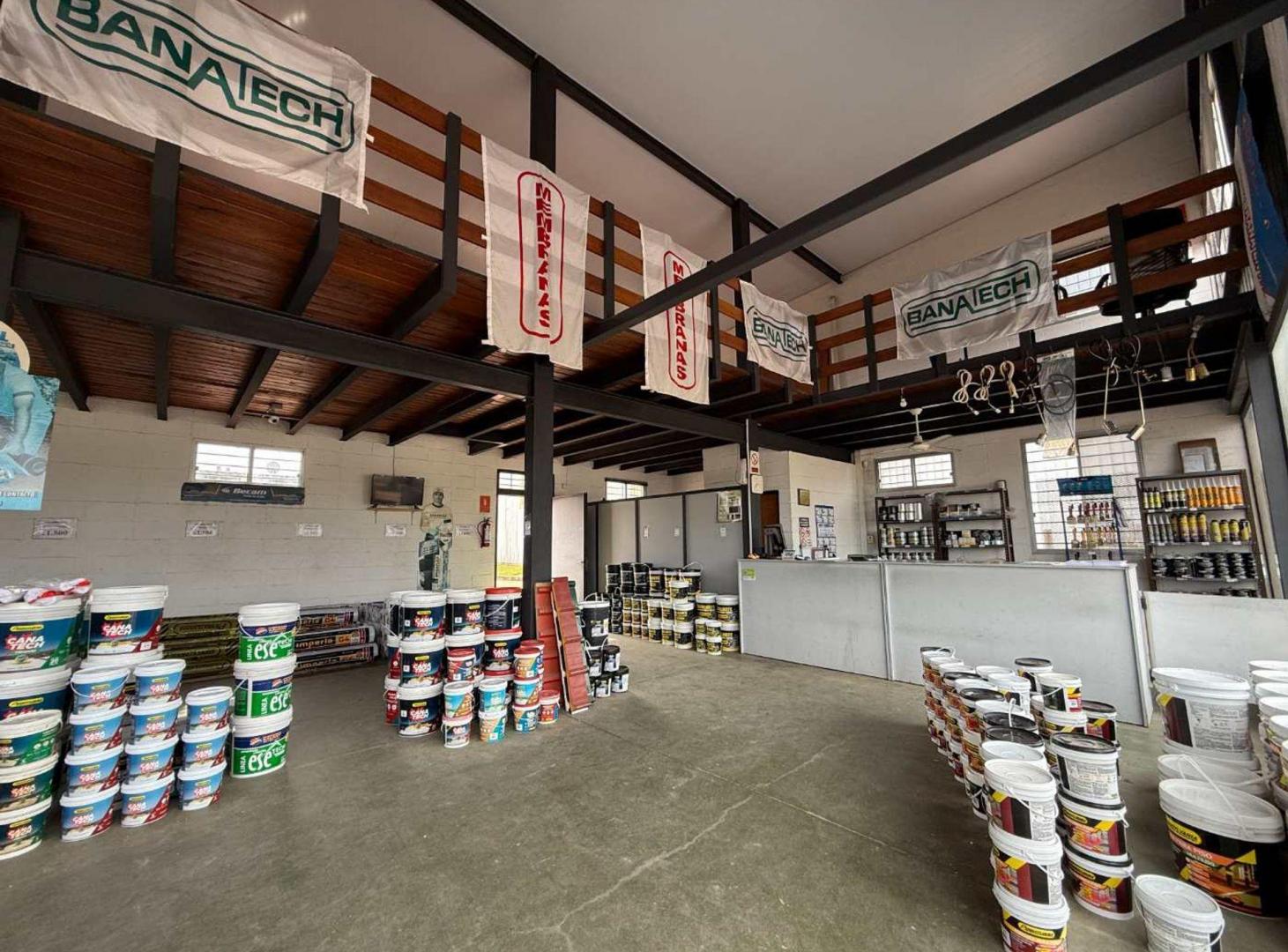 Foto de VENTA Local comercial con depósito - galpón. Colón, imagen 5