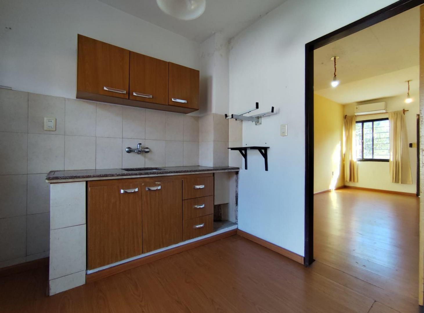 Foto de VENTA CASA LEZICA DE 2 DORMITORIOS CON PATIO + GGE, imagen 5