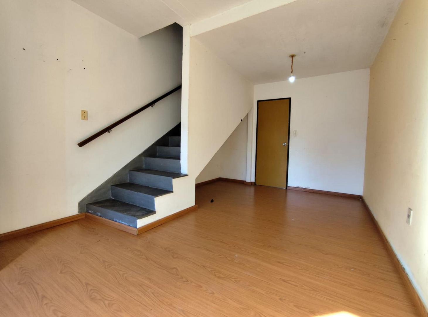 Foto de VENTA CASA LEZICA DE 2 DORMITORIOS CON PATIO + GGE, imagen 2