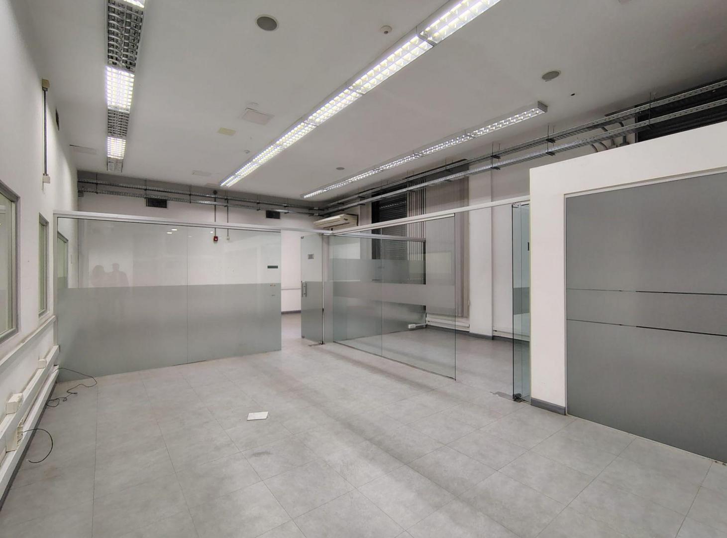 Foto de ALQUILER AGUADA OFICINAS DEPOSITO GARAGE 2130M2, imagen 3