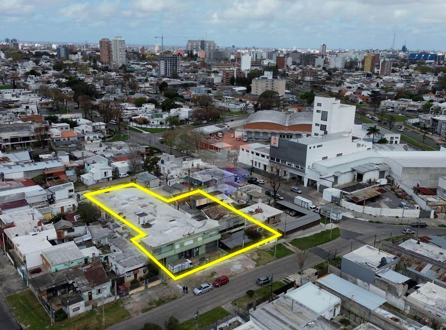Foto de VENTA - LOCAL INDUSTRIAL - PROXIMO MERCADO MODELO, imagen 2