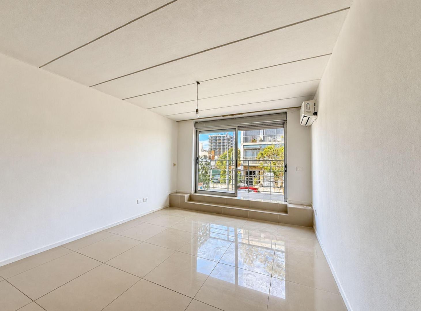 Foto de VENTA APTAMENTO DE 1 DORM. POCITOS TERRAZA C/PARR, imagen 4