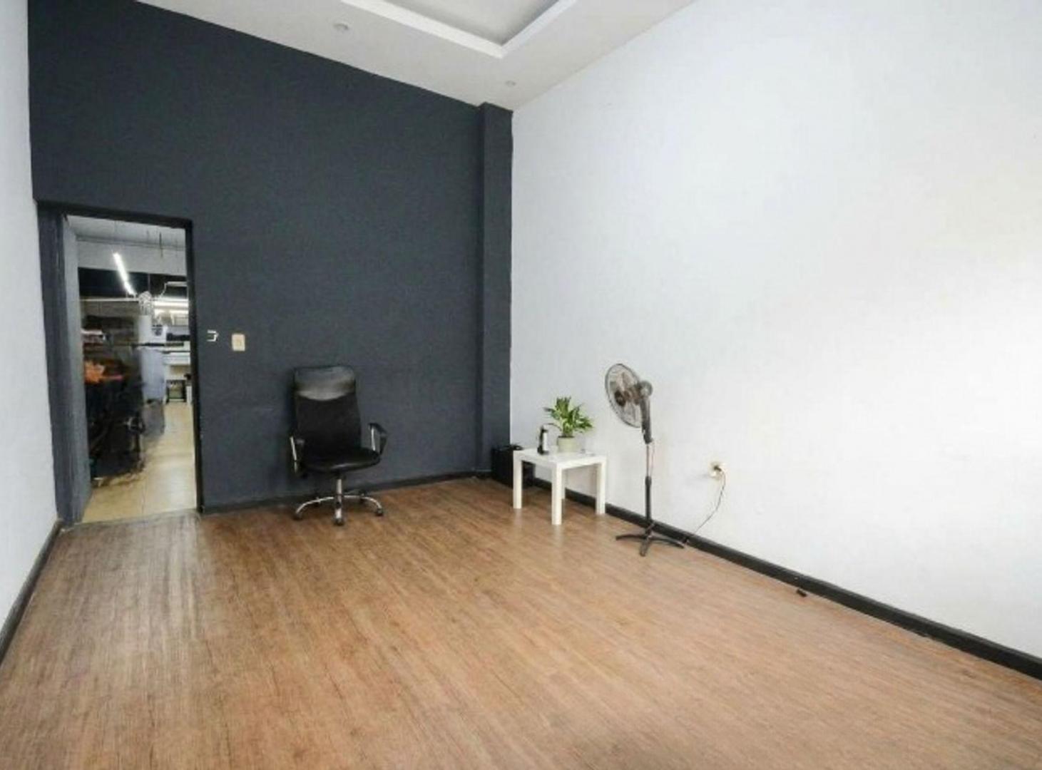 Foto de Venta local industrial Reducto, imagen 4