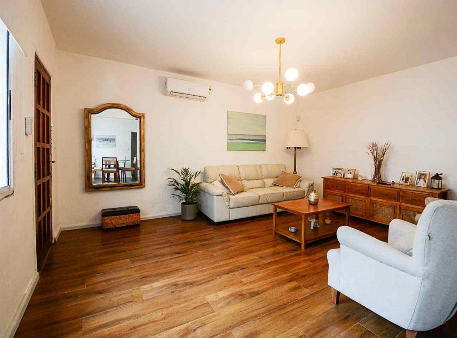 Foto de Venta apartamento tipo casa dos dormitorios Buceo, imagen 3