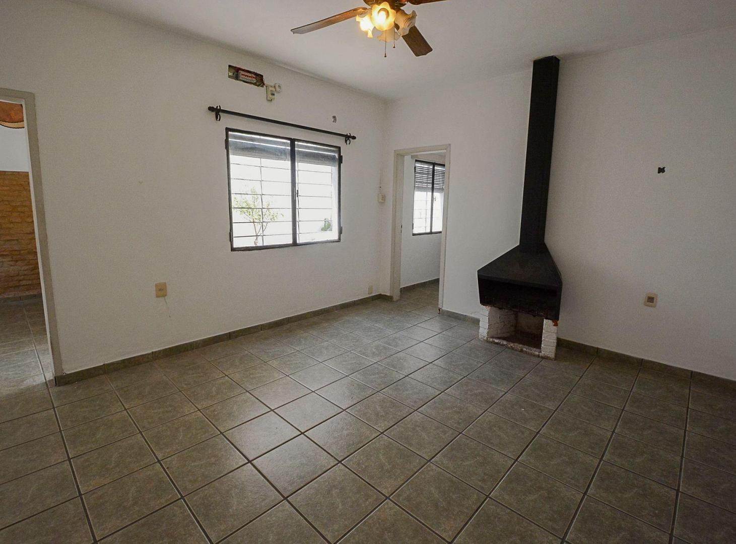 Foto de SE ALQUILA APARTAMENTO 2 DOR. PATIO y GGE, MALVIN, imagen 1