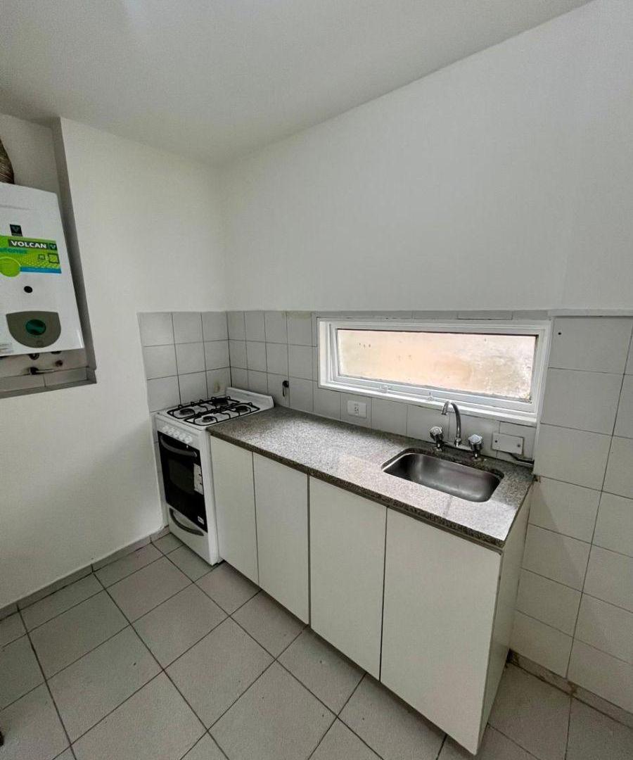 Foto de ALBERDI / CENTRO ALQUILER DEAN FUNES 743 DPTO DE 1 DORMITORIO COCINA SEPARADA, imagen 1