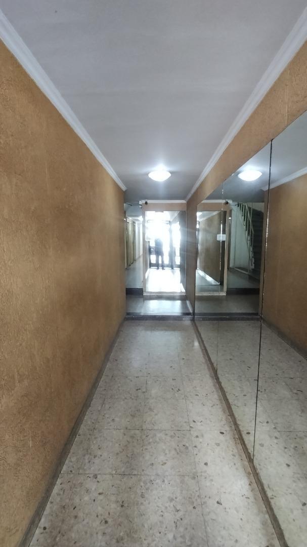 Foto de OFICINA EN VENTA MORON CENTRO, imagen 4