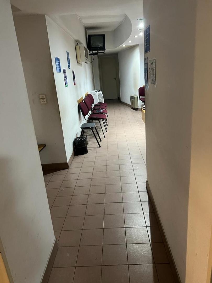 Amplio Dto. en Pb Torres Moron Ideal Oficinas o Consultorios 2