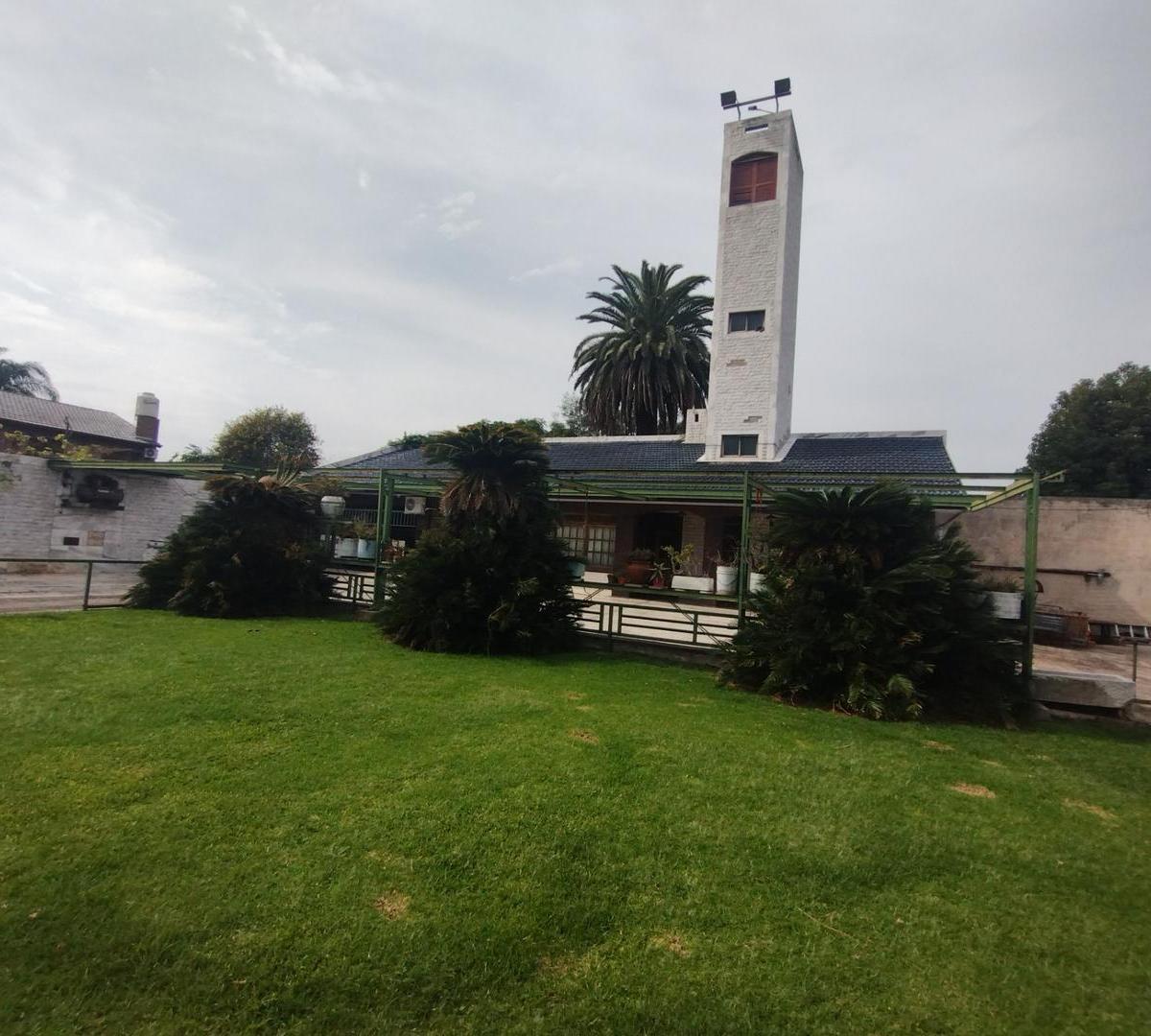 Unico Lote de La Zona de 1300 m² de Tierra 4