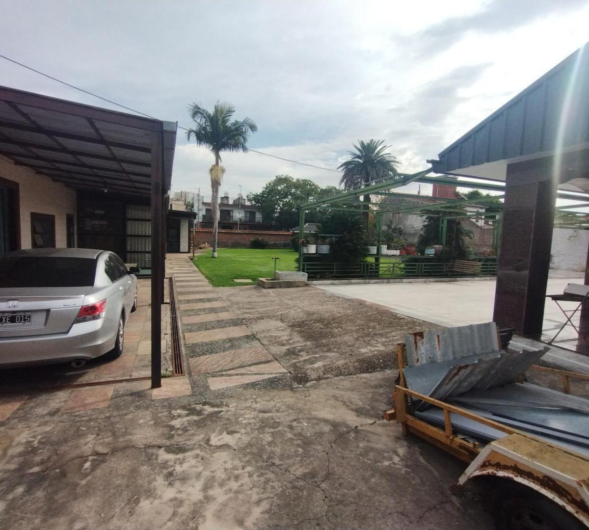 Unico Lote de La Zona de 1300 m² de Tierra 1