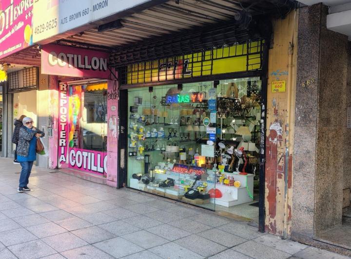 LOCALES COMERCIALES