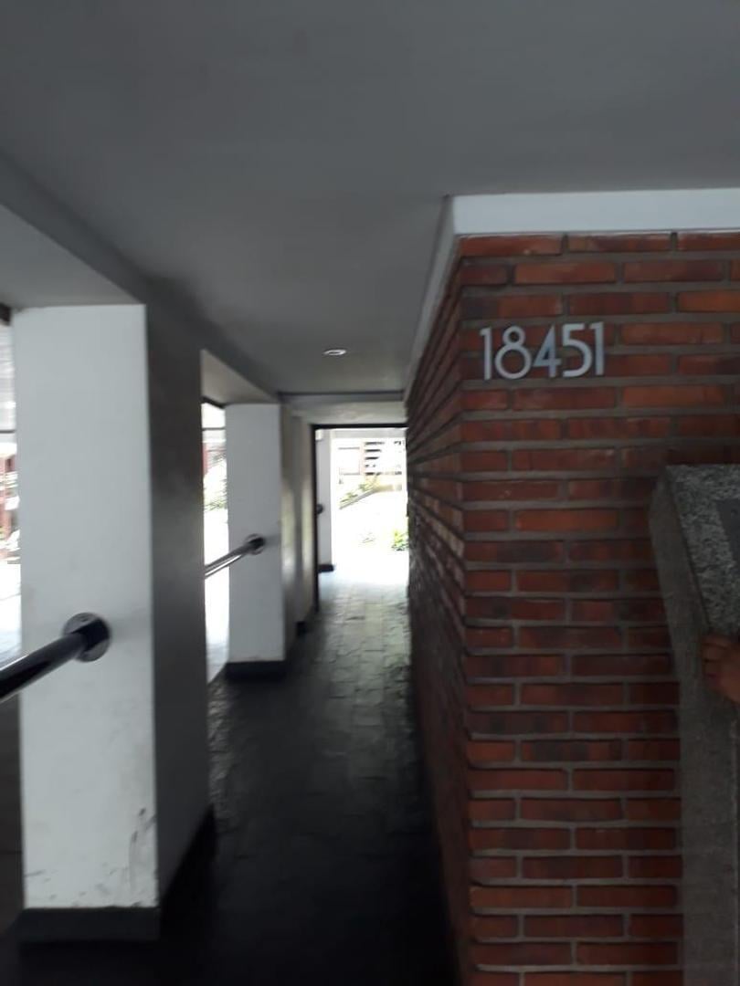 AMPLIO DTO. EN PB TORRES MORON IDEAL OFICINAS O VIVIENDAS