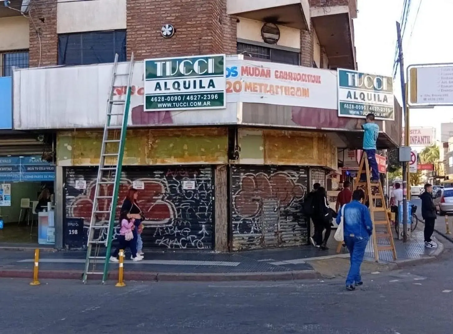 LOCAL COMERCIAL MORON CENTRO 2