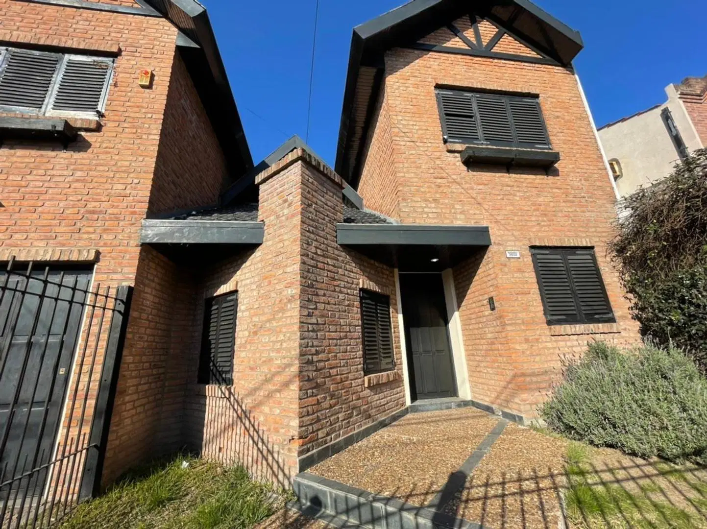 CHALET CASTELAR SUR 5