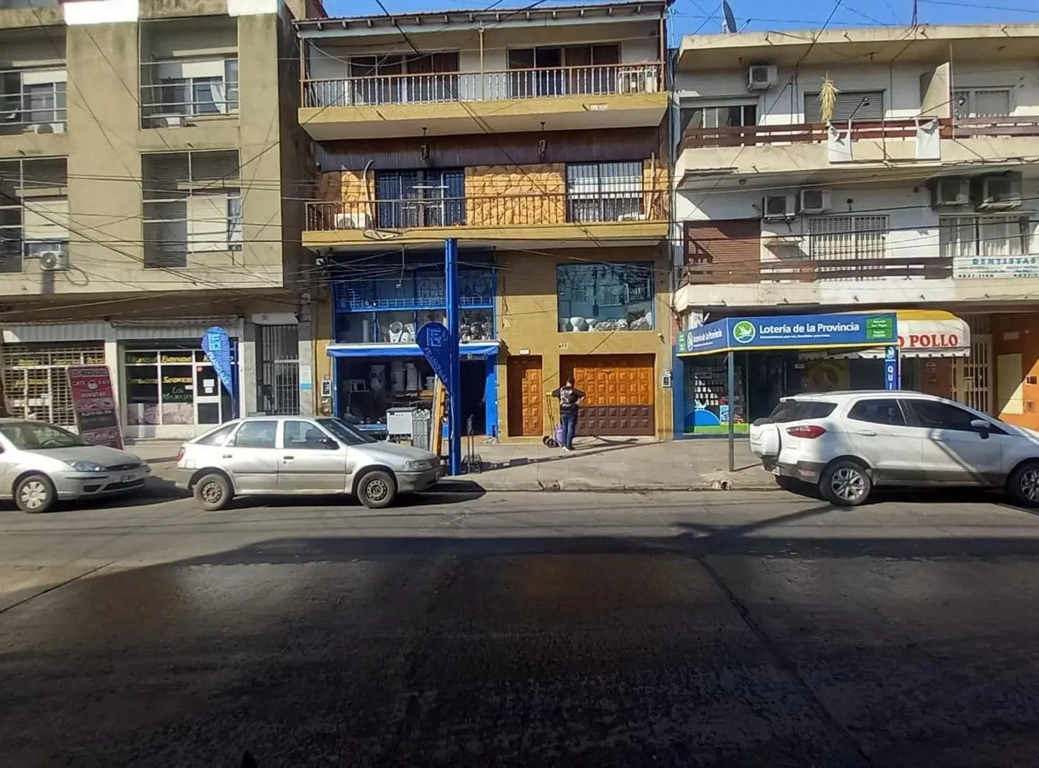 LOCAL COMERCIAL CON RENTA MORON NORTE 5