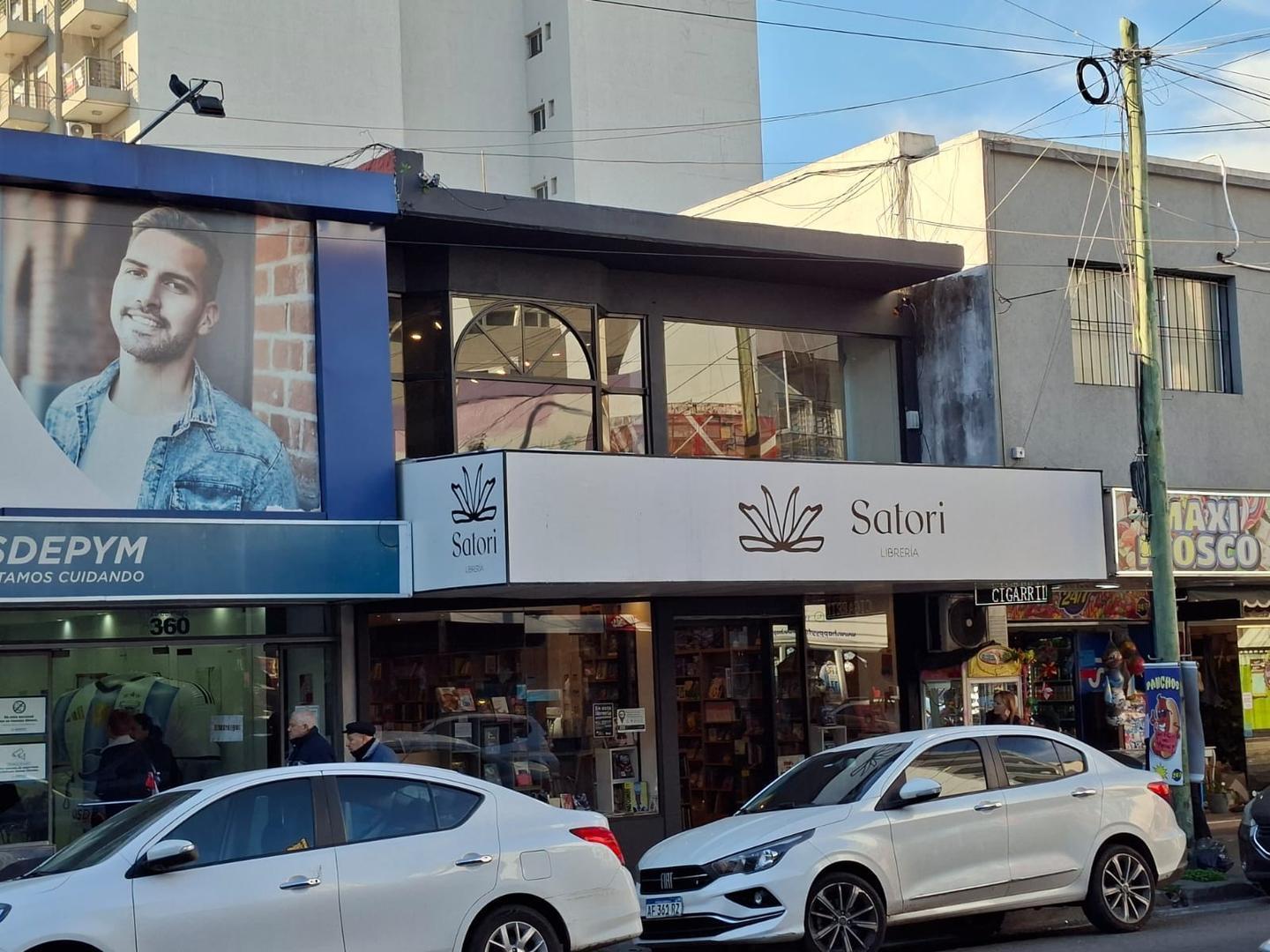 Foto de AMPLIO LOCAL COMERCIAL MORON CENTRO, imagen 1