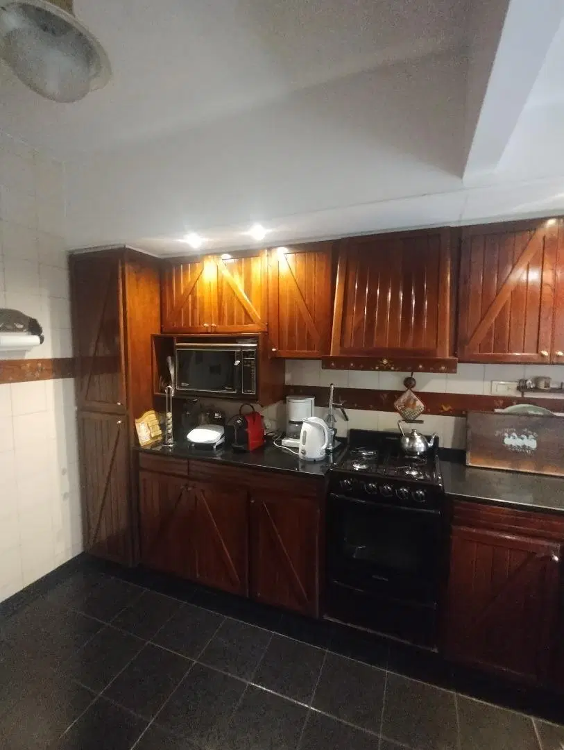 CHALET DE ESTILO BARRIO GÛEMES 3
